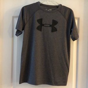 YL Under Armour T-shirt